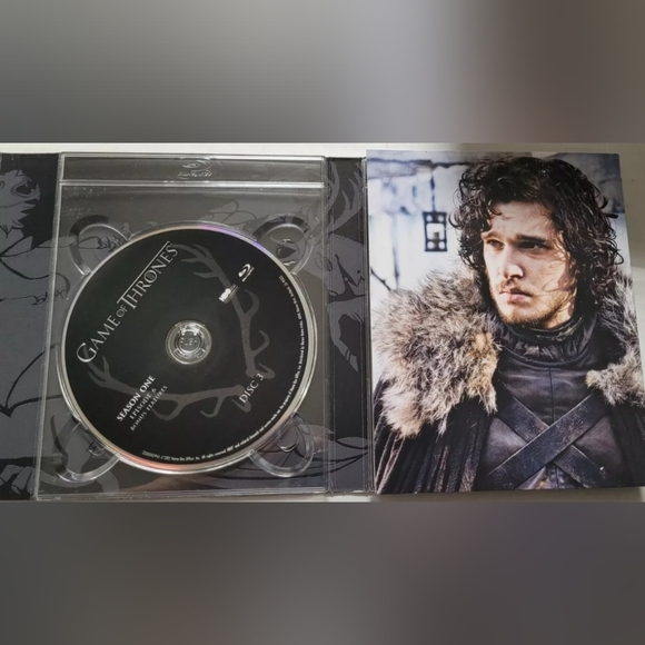 Game of Thrones: The Complete First Season Gift Box (DVD, 2012, 5-Disc Set) - Picture 7 of 13